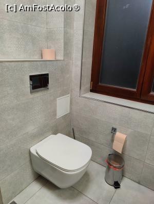 [P13] Hotel Lahovary Palace; baia » foto by crismis
 - 
<span class="allrVoted glyphicon glyphicon-heart hidden" id="av1420193"></span>
<a class="m-l-10 hidden" id="sv1420193" onclick="voting_Foto_DelVot(,1420193,28505)" role="button">șterge vot <span class="glyphicon glyphicon-remove"></span></a>
<a id="v91420193" class=" c-red"  onclick="voting_Foto_SetVot(1420193)" role="button"><span class="glyphicon glyphicon-heart-empty"></span> <b>LIKE</b> = Votează poza</a> <img class="hidden"  id="f1420193W9" src="/imagini/loader.gif" border="0" /><span class="AjErrMes hidden" id="e1420193ErM"></span>