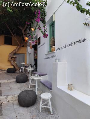 [P01] Intrarea în barul Della Suda, Ano Syros » foto by crismis
 - 
<span class="allrVoted glyphicon glyphicon-heart hidden" id="av1475886"></span>
<a class="m-l-10 hidden" id="sv1475886" onclick="voting_Foto_DelVot(,1475886,28564)" role="button">șterge vot <span class="glyphicon glyphicon-remove"></span></a>
<a id="v91475886" class=" c-red"  onclick="voting_Foto_SetVot(1475886)" role="button"><span class="glyphicon glyphicon-heart-empty"></span> <b>LIKE</b> = Votează poza</a> <img class="hidden"  id="f1475886W9" src="/imagini/loader.gif" border="0" /><span class="AjErrMes hidden" id="e1475886ErM"></span>