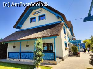 [P32] Pensiunea Briza Mării; clădirea principală văzută dinspre poartă » foto by crismis
 - 
<span class="allrVoted glyphicon glyphicon-heart hidden" id="av1500847"></span>
<a class="m-l-10 hidden" id="sv1500847" onclick="voting_Foto_DelVot(,1500847,28602)" role="button">șterge vot <span class="glyphicon glyphicon-remove"></span></a>
<a id="v91500847" class=" c-red"  onclick="voting_Foto_SetVot(1500847)" role="button"><span class="glyphicon glyphicon-heart-empty"></span> <b>LIKE</b> = Votează poza</a> <img class="hidden"  id="f1500847W9" src="/imagini/loader.gif" border="0" /><span class="AjErrMes hidden" id="e1500847ErM"></span>