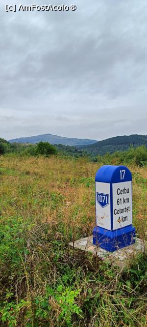 [P19] Borne noi pe DJ 107l. » foto by tata123 🔱
 - 
<span class="allrVoted glyphicon glyphicon-heart hidden" id="av1499290"></span>
<a class="m-l-10 hidden" id="sv1499290" onclick="voting_Foto_DelVot(,1499290,28685)" role="button">șterge vot <span class="glyphicon glyphicon-remove"></span></a>
<a id="v91499290" class=" c-red"  onclick="voting_Foto_SetVot(1499290)" role="button"><span class="glyphicon glyphicon-heart-empty"></span> <b>LIKE</b> = Votează poza</a> <img class="hidden"  id="f1499290W9" src="/imagini/loader.gif" border="0" /><span class="AjErrMes hidden" id="e1499290ErM"></span>