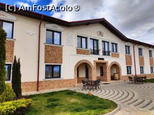 [P05] Intrare în hotel » foto by crismis
 - 
<span class="allrVoted glyphicon glyphicon-heart hidden" id="av1453131"></span>
<a class="m-l-10 hidden" id="sv1453131" onclick="voting_Foto_DelVot(,1453131,28764)" role="button">șterge vot <span class="glyphicon glyphicon-remove"></span></a>
<a id="v91453131" class=" c-red"  onclick="voting_Foto_SetVot(1453131)" role="button"><span class="glyphicon glyphicon-heart-empty"></span> <b>LIKE</b> = Votează poza</a> <img class="hidden"  id="f1453131W9" src="/imagini/loader.gif" border="0" /><span class="AjErrMes hidden" id="e1453131ErM"></span>