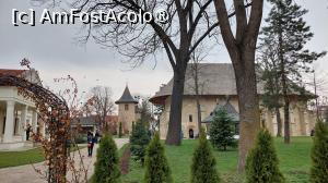 [P52] Mănăstirea Bogdana din Rădăuți » foto by Carmen Ion
 - 
<span class="allrVoted glyphicon glyphicon-heart hidden" id="av1477970"></span>
<a class="m-l-10 hidden" id="sv1477970" onclick="voting_Foto_DelVot(,1477970,28848)" role="button">șterge vot <span class="glyphicon glyphicon-remove"></span></a>
<a id="v91477970" class=" c-red"  onclick="voting_Foto_SetVot(1477970)" role="button"><span class="glyphicon glyphicon-heart-empty"></span> <b>LIKE</b> = Votează poza</a> <img class="hidden"  id="f1477970W9" src="/imagini/loader.gif" border="0" /><span class="AjErrMes hidden" id="e1477970ErM"></span>