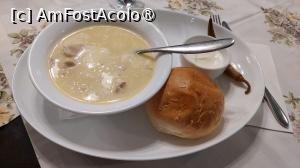 [P63] Restaurantul Național - o bunătate de ciorbă » foto by Carmen Ion
 - 
<span class="allrVoted glyphicon glyphicon-heart hidden" id="av1477981"></span>
<a class="m-l-10 hidden" id="sv1477981" onclick="voting_Foto_DelVot(,1477981,28848)" role="button">șterge vot <span class="glyphicon glyphicon-remove"></span></a>
<a id="v91477981" class=" c-red"  onclick="voting_Foto_SetVot(1477981)" role="button"><span class="glyphicon glyphicon-heart-empty"></span> <b>LIKE</b> = Votează poza</a> <img class="hidden"  id="f1477981W9" src="/imagini/loader.gif" border="0" /><span class="AjErrMes hidden" id="e1477981ErM"></span>
