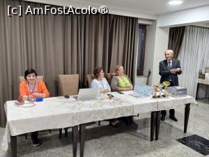 [P07] Comitetul de premiere » foto by ANILU
 - 
<span class="allrVoted glyphicon glyphicon-heart hidden" id="av1478391"></span>
<a class="m-l-10 hidden" id="sv1478391" onclick="voting_Foto_DelVot(,1478391,28848)" role="button">șterge vot <span class="glyphicon glyphicon-remove"></span></a>
<a id="v91478391" class=" c-red"  onclick="voting_Foto_SetVot(1478391)" role="button"><span class="glyphicon glyphicon-heart-empty"></span> <b>LIKE</b> = Votează poza</a> <img class="hidden"  id="f1478391W9" src="/imagini/loader.gif" border="0" /><span class="AjErrMes hidden" id="e1478391ErM"></span>