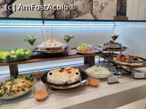 [P48] Restaurant - cină » foto by crismis
 - 
<span class="allrVoted glyphicon glyphicon-heart hidden" id="av1483510"></span>
<a class="m-l-10 hidden" id="sv1483510" onclick="voting_Foto_DelVot(,1483510,28989)" role="button">șterge vot <span class="glyphicon glyphicon-remove"></span></a>
<a id="v91483510" class=" c-red"  onclick="voting_Foto_SetVot(1483510)" role="button"><span class="glyphicon glyphicon-heart-empty"></span> <b>LIKE</b> = Votează poza</a> <img class="hidden"  id="f1483510W9" src="/imagini/loader.gif" border="0" /><span class="AjErrMes hidden" id="e1483510ErM"></span>