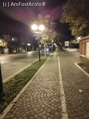 [P30] Bulevardul de langa hotel » foto by ilee
 - 
<span class="allrVoted glyphicon glyphicon-heart hidden" id="av1506657"></span>
<a class="m-l-10 hidden" id="sv1506657" onclick="voting_Foto_DelVot(,1506657,29003)" role="button">șterge vot <span class="glyphicon glyphicon-remove"></span></a>
<a id="v91506657" class=" c-red"  onclick="voting_Foto_SetVot(1506657)" role="button"><span class="glyphicon glyphicon-heart-empty"></span> <b>LIKE</b> = Votează poza</a> <img class="hidden"  id="f1506657W9" src="/imagini/loader.gif" border="0" /><span class="AjErrMes hidden" id="e1506657ErM"></span>