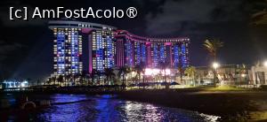 [P120] 90. Așa se vede hotelul dinspre zona „Marina”, cea cu  restaurantele „á la carte”. » foto by doinafil
 - 
<span class="allrVoted glyphicon glyphicon-heart hidden" id="av1500755"></span>
<a class="m-l-10 hidden" id="sv1500755" onclick="voting_Foto_DelVot(,1500755,29011)" role="button">șterge vot <span class="glyphicon glyphicon-remove"></span></a>
<a id="v91500755" class=" c-red"  onclick="voting_Foto_SetVot(1500755)" role="button"><span class="glyphicon glyphicon-heart-empty"></span> <b>LIKE</b> = Votează poza</a> <img class="hidden"  id="f1500755W9" src="/imagini/loader.gif" border="0" /><span class="AjErrMes hidden" id="e1500755ErM"></span>