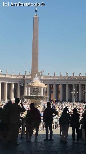 [P01] Piata San Pietro, Vatican » foto by dorgo
 - 
<span class="allrVoted glyphicon glyphicon-heart hidden" id="av1503666"></span>
<a class="m-l-10 hidden" id="sv1503666" onclick="voting_Foto_DelVot(,1503666,29017)" role="button">șterge vot <span class="glyphicon glyphicon-remove"></span></a>
<a id="v91503666" class=" c-red"  onclick="voting_Foto_SetVot(1503666)" role="button"><span class="glyphicon glyphicon-heart-empty"></span> <b>LIKE</b> = Votează poza</a> <img class="hidden"  id="f1503666W9" src="/imagini/loader.gif" border="0" /><span class="AjErrMes hidden" id="e1503666ErM"></span>