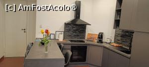 [P06] Bucătăria apartamentului și ușa de acces în apartament. » foto by tata123 🔱
 - 
<span class="allrVoted glyphicon glyphicon-heart hidden" id="av1526535"></span>
<a class="m-l-10 hidden" id="sv1526535" onclick="voting_Foto_DelVot(,1526535,29041)" role="button">șterge vot <span class="glyphicon glyphicon-remove"></span></a>
<a id="v91526535" class=" c-red"  onclick="voting_Foto_SetVot(1526535)" role="button"><span class="glyphicon glyphicon-heart-empty"></span> <b>LIKE</b> = Votează poza</a> <img class="hidden"  id="f1526535W9" src="/imagini/loader.gif" border="0" /><span class="AjErrMes hidden" id="e1526535ErM"></span>