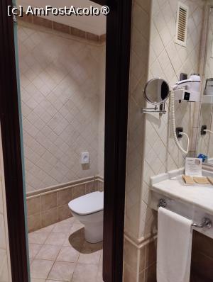 [P17] Hotel Cordial Mogan Playa; baia cu 'tronul' sparat » foto by crismis
 - 
<span class="allrVoted glyphicon glyphicon-heart hidden" id="av1488936"></span>
<a class="m-l-10 hidden" id="sv1488936" onclick="voting_Foto_DelVot(,1488936,29042)" role="button">șterge vot <span class="glyphicon glyphicon-remove"></span></a>
<a id="v91488936" class=" c-red"  onclick="voting_Foto_SetVot(1488936)" role="button"><span class="glyphicon glyphicon-heart-empty"></span> <b>LIKE</b> = Votează poza</a> <img class="hidden"  id="f1488936W9" src="/imagini/loader.gif" border="0" /><span class="AjErrMes hidden" id="e1488936ErM"></span>