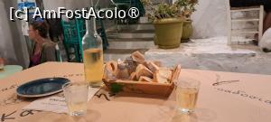 [P44] Taverna Kastanis, vin și apă » foto by irinad
 - 
<span class="allrVoted glyphicon glyphicon-heart hidden" id="av1496427"></span>
<a class="m-l-10 hidden" id="sv1496427" onclick="voting_Foto_DelVot(,1496427,29045)" role="button">șterge vot <span class="glyphicon glyphicon-remove"></span></a>
<a id="v91496427" class=" c-red"  onclick="voting_Foto_SetVot(1496427)" role="button"><span class="glyphicon glyphicon-heart-empty"></span> <b>LIKE</b> = Votează poza</a> <img class="hidden"  id="f1496427W9" src="/imagini/loader.gif" border="0" /><span class="AjErrMes hidden" id="e1496427ErM"></span>