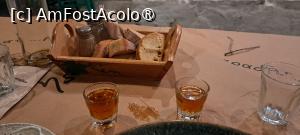[P47] Taverna Kastanis, psimeni raki din partea casei » foto by irinad
 - 
<span class="allrVoted glyphicon glyphicon-heart hidden" id="av1496430"></span>
<a class="m-l-10 hidden" id="sv1496430" onclick="voting_Foto_DelVot(,1496430,29045)" role="button">șterge vot <span class="glyphicon glyphicon-remove"></span></a>
<a id="v91496430" class=" c-red"  onclick="voting_Foto_SetVot(1496430)" role="button"><span class="glyphicon glyphicon-heart-empty"></span> <b>LIKE</b> = Votează poza</a> <img class="hidden"  id="f1496430W9" src="/imagini/loader.gif" border="0" /><span class="AjErrMes hidden" id="e1496430ErM"></span>