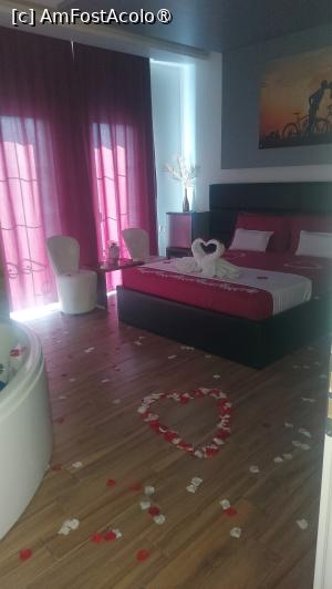 [P18] Golden Hotel...love is in the air... » foto by raducondurache
 - 
<span class="allrVoted glyphicon glyphicon-heart hidden" id="av1496364"></span>
<a class="m-l-10 hidden" id="sv1496364" onclick="voting_Foto_DelVot(,1496364,29104)" role="button">șterge vot <span class="glyphicon glyphicon-remove"></span></a>
<a id="v91496364" class=" c-red"  onclick="voting_Foto_SetVot(1496364)" role="button"><span class="glyphicon glyphicon-heart-empty"></span> <b>LIKE</b> = Votează poza</a> <img class="hidden"  id="f1496364W9" src="/imagini/loader.gif" border="0" /><span class="AjErrMes hidden" id="e1496364ErM"></span>