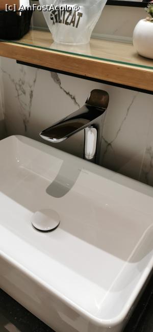 [P19] Chiuveta cu un mâner interesant... » foto by ⭐ValentinB_88⭐
 - 
<span class="allrVoted glyphicon glyphicon-heart hidden" id="av1496542"></span>
<a class="m-l-10 hidden" id="sv1496542" onclick="voting_Foto_DelVot(,1496542,29108)" role="button">șterge vot <span class="glyphicon glyphicon-remove"></span></a>
<a id="v91496542" class=" c-red"  onclick="voting_Foto_SetVot(1496542)" role="button"><span class="glyphicon glyphicon-heart-empty"></span> <b>LIKE</b> = Votează poza</a> <img class="hidden"  id="f1496542W9" src="/imagini/loader.gif" border="0" /><span class="AjErrMes hidden" id="e1496542ErM"></span>