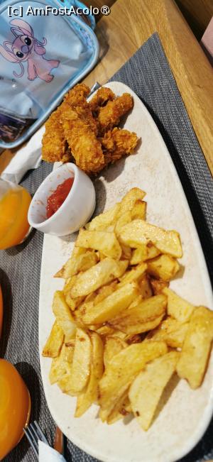 [P34] Pensiunea Parâng - nuggets cu cartofi prajiti » foto by ⭐ValentinB_88⭐
 - 
<span class="allrVoted glyphicon glyphicon-heart hidden" id="av1496557"></span>
<a class="m-l-10 hidden" id="sv1496557" onclick="voting_Foto_DelVot(,1496557,29108)" role="button">șterge vot <span class="glyphicon glyphicon-remove"></span></a>
<a id="v91496557" class=" c-red"  onclick="voting_Foto_SetVot(1496557)" role="button"><span class="glyphicon glyphicon-heart-empty"></span> <b>LIKE</b> = Votează poza</a> <img class="hidden"  id="f1496557W9" src="/imagini/loader.gif" border="0" /><span class="AjErrMes hidden" id="e1496557ErM"></span>