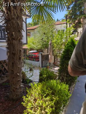 [P04] Vedere in curte » foto by fredutza
 - 
<span class="allrVoted glyphicon glyphicon-heart hidden" id="av1497161"></span>
<a class="m-l-10 hidden" id="sv1497161" onclick="voting_Foto_DelVot(,1497161,29115)" role="button">șterge vot <span class="glyphicon glyphicon-remove"></span></a>
<a id="v91497161" class=" c-red"  onclick="voting_Foto_SetVot(1497161)" role="button"><span class="glyphicon glyphicon-heart-empty"></span> <b>LIKE</b> = Votează poza</a> <img class="hidden"  id="f1497161W9" src="/imagini/loader.gif" border="0" /><span class="AjErrMes hidden" id="e1497161ErM"></span>