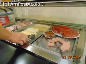 [P19] mic dejun » foto by Yolanda
 - 
<span class="allrVoted glyphicon glyphicon-heart hidden" id="av1497908"></span>
<a class="m-l-10 hidden" id="sv1497908" onclick="voting_Foto_DelVot(,1497908,29121)" role="button">șterge vot <span class="glyphicon glyphicon-remove"></span></a>
<a id="v91497908" class=" c-red"  onclick="voting_Foto_SetVot(1497908)" role="button"><span class="glyphicon glyphicon-heart-empty"></span> <b>LIKE</b> = Votează poza</a> <img class="hidden"  id="f1497908W9" src="/imagini/loader.gif" border="0" /><span class="AjErrMes hidden" id="e1497908ErM"></span>