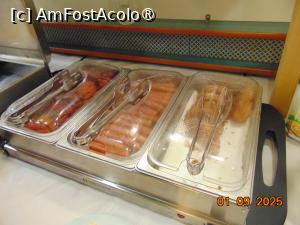 [P21] mic dejun » foto by Yolanda
 - 
<span class="allrVoted glyphicon glyphicon-heart hidden" id="av1497910"></span>
<a class="m-l-10 hidden" id="sv1497910" onclick="voting_Foto_DelVot(,1497910,29121)" role="button">șterge vot <span class="glyphicon glyphicon-remove"></span></a>
<a id="v91497910" class=" c-red"  onclick="voting_Foto_SetVot(1497910)" role="button"><span class="glyphicon glyphicon-heart-empty"></span> <b>LIKE</b> = Votează poza</a> <img class="hidden"  id="f1497910W9" src="/imagini/loader.gif" border="0" /><span class="AjErrMes hidden" id="e1497910ErM"></span>