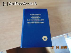 [P09] Biblia în trei limbi » foto by Yolanda
 - 
<span class="allrVoted glyphicon glyphicon-heart hidden" id="av1497898"></span>
<a class="m-l-10 hidden" id="sv1497898" onclick="voting_Foto_DelVot(,1497898,29121)" role="button">șterge vot <span class="glyphicon glyphicon-remove"></span></a>
<a id="v91497898" class=" c-red"  onclick="voting_Foto_SetVot(1497898)" role="button"><span class="glyphicon glyphicon-heart-empty"></span> <b>LIKE</b> = Votează poza</a> <img class="hidden"  id="f1497898W9" src="/imagini/loader.gif" border="0" /><span class="AjErrMes hidden" id="e1497898ErM"></span>