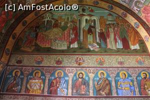 [P13] Corbeni, Mănăstirea Antonești, Biserica Nașterea Sfântului Ioan Botezătorul, Picturi în Biserică » foto by mprofeanu
 - 
<span class="allrVoted glyphicon glyphicon-heart hidden" id="av1127462"></span>
<a class="m-l-10 hidden" id="sv1127462" onclick="voting_Foto_DelVot(,1127462,29123)" role="button">șterge vot <span class="glyphicon glyphicon-remove"></span></a>
<a id="v91127462" class=" c-red"  onclick="voting_Foto_SetVot(1127462)" role="button"><span class="glyphicon glyphicon-heart-empty"></span> <b>LIKE</b> = Votează poza</a> <img class="hidden"  id="f1127462W9" src="/imagini/loader.gif" border="0" /><span class="AjErrMes hidden" id="e1127462ErM"></span>