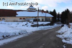 [P36] Corbeni, Satul Antonești, Casă construită în anii 1940 » foto by mprofeanu
 - 
<span class="allrVoted glyphicon glyphicon-heart hidden" id="av1127485"></span>
<a class="m-l-10 hidden" id="sv1127485" onclick="voting_Foto_DelVot(,1127485,29123)" role="button">șterge vot <span class="glyphicon glyphicon-remove"></span></a>
<a id="v91127485" class=" c-red"  onclick="voting_Foto_SetVot(1127485)" role="button"><span class="glyphicon glyphicon-heart-empty"></span> <b>LIKE</b> = Votează poza</a> <img class="hidden"  id="f1127485W9" src="/imagini/loader.gif" border="0" /><span class="AjErrMes hidden" id="e1127485ErM"></span>