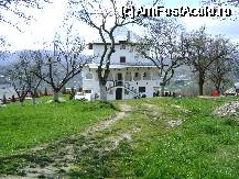 [P12] vedere din spatele manastirii..... » foto by chelie_d
 - 
<span class="allrVoted glyphicon glyphicon-heart hidden" id="av67291"></span>
<a class="m-l-10 hidden" id="sv67291" onclick="voting_Foto_DelVot(,67291,29123)" role="button">șterge vot <span class="glyphicon glyphicon-remove"></span></a>
<a id="v967291" class=" c-red"  onclick="voting_Foto_SetVot(67291)" role="button"><span class="glyphicon glyphicon-heart-empty"></span> <b>LIKE</b> = Votează poza</a> <img class="hidden"  id="f67291W9" src="/imagini/loader.gif" border="0" /><span class="AjErrMes hidden" id="e67291ErM"></span>