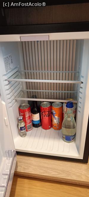 [P11] Produse în minibar. » foto by tata123 🔱
 - 
<span class="allrVoted glyphicon glyphicon-heart hidden" id="av1499117"></span>
<a class="m-l-10 hidden" id="sv1499117" onclick="voting_Foto_DelVot(,1499117,29127)" role="button">șterge vot <span class="glyphicon glyphicon-remove"></span></a>
<a id="v91499117" class=" c-red"  onclick="voting_Foto_SetVot(1499117)" role="button"><span class="glyphicon glyphicon-heart-empty"></span> <b>LIKE</b> = Votează poza</a> <img class="hidden"  id="f1499117W9" src="/imagini/loader.gif" border="0" /><span class="AjErrMes hidden" id="e1499117ErM"></span>