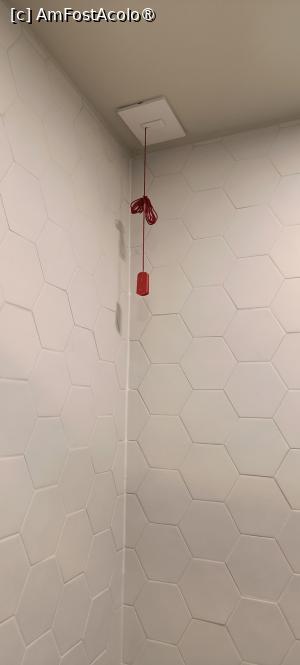 [P18] Firul de panică din duș. » foto by tata123 🔱
 - 
<span class="allrVoted glyphicon glyphicon-heart hidden" id="av1499124"></span>
<a class="m-l-10 hidden" id="sv1499124" onclick="voting_Foto_DelVot(,1499124,29127)" role="button">șterge vot <span class="glyphicon glyphicon-remove"></span></a>
<a id="v91499124" class=" c-red"  onclick="voting_Foto_SetVot(1499124)" role="button"><span class="glyphicon glyphicon-heart-empty"></span> <b>LIKE</b> = Votează poza</a> <img class="hidden"  id="f1499124W9" src="/imagini/loader.gif" border="0" /><span class="AjErrMes hidden" id="e1499124ErM"></span>