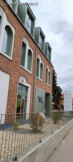 [P02] Corpul în care se află sălile de conferințe/evenimente. » foto by tata123 🔱
 - 
<span class="allrVoted glyphicon glyphicon-heart hidden" id="av1499108"></span>
<a class="m-l-10 hidden" id="sv1499108" onclick="voting_Foto_DelVot(,1499108,29127)" role="button">șterge vot <span class="glyphicon glyphicon-remove"></span></a>
<a id="v91499108" class=" c-red"  onclick="voting_Foto_SetVot(1499108)" role="button"><span class="glyphicon glyphicon-heart-empty"></span> <b>LIKE</b> = Votează poza</a> <img class="hidden"  id="f1499108W9" src="/imagini/loader.gif" border="0" /><span class="AjErrMes hidden" id="e1499108ErM"></span>