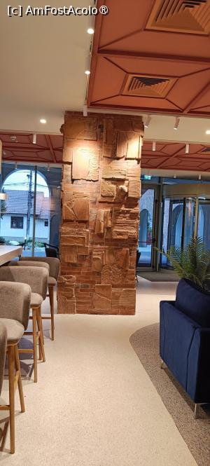 [P03] Decoruri tematice în lobby. » foto by tata123 🔱
 - 
<span class="allrVoted glyphicon glyphicon-heart hidden" id="av1499109"></span>
<a class="m-l-10 hidden" id="sv1499109" onclick="voting_Foto_DelVot(,1499109,29127)" role="button">șterge vot <span class="glyphicon glyphicon-remove"></span></a>
<a id="v91499109" class=" c-red"  onclick="voting_Foto_SetVot(1499109)" role="button"><span class="glyphicon glyphicon-heart-empty"></span> <b>LIKE</b> = Votează poza</a> <img class="hidden"  id="f1499109W9" src="/imagini/loader.gif" border="0" /><span class="AjErrMes hidden" id="e1499109ErM"></span>