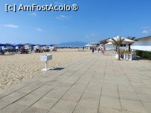 [P51] Plaja; pe stânga zona Private Lodge, pe dreapta restaurantul » foto by crismis
 - 
<span class="allrVoted glyphicon glyphicon-heart hidden" id="av1499746"></span>
<a class="m-l-10 hidden" id="sv1499746" onclick="voting_Foto_DelVot(,1499746,29133)" role="button">șterge vot <span class="glyphicon glyphicon-remove"></span></a>
<a id="v91499746" class=" c-red"  onclick="voting_Foto_SetVot(1499746)" role="button"><span class="glyphicon glyphicon-heart-empty"></span> <b>LIKE</b> = Votează poza</a> <img class="hidden"  id="f1499746W9" src="/imagini/loader.gif" border="0" /><span class="AjErrMes hidden" id="e1499746ErM"></span>