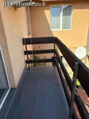 [P12] balcon la camera » foto by ARA
 - 
<span class="allrVoted glyphicon glyphicon-heart hidden" id="av1500611"></span>
<a class="m-l-10 hidden" id="sv1500611" onclick="voting_Foto_DelVot(,1500611,29139)" role="button">șterge vot <span class="glyphicon glyphicon-remove"></span></a>
<a id="v91500611" class=" c-red"  onclick="voting_Foto_SetVot(1500611)" role="button"><span class="glyphicon glyphicon-heart-empty"></span> <b>LIKE</b> = Votează poza</a> <img class="hidden"  id="f1500611W9" src="/imagini/loader.gif" border="0" /><span class="AjErrMes hidden" id="e1500611ErM"></span>