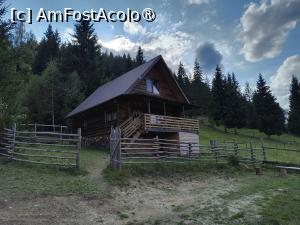 [P03] O cabana mica, curata, simpla dar dotata cu tot ce este necesar » foto by Miriam
 - 
<span class="allrVoted glyphicon glyphicon-heart hidden" id="av1500812"></span>
<a class="m-l-10 hidden" id="sv1500812" onclick="voting_Foto_DelVot(,1500812,29140)" role="button">șterge vot <span class="glyphicon glyphicon-remove"></span></a>
<a id="v91500812" class=" c-red"  onclick="voting_Foto_SetVot(1500812)" role="button"><span class="glyphicon glyphicon-heart-empty"></span> <b>LIKE</b> = Votează poza</a> <img class="hidden"  id="f1500812W9" src="/imagini/loader.gif" border="0" /><span class="AjErrMes hidden" id="e1500812ErM"></span>