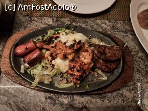 [P17] Dine Around la restaurantul mexican Breakers - grilled beef Frankfurter şi pui la grătar » foto by nicole33
 - 
<span class="allrVoted glyphicon glyphicon-heart hidden" id="av1501330"></span>
<a class="m-l-10 hidden" id="sv1501330" onclick="voting_Foto_DelVot(,1501330,29142)" role="button">șterge vot <span class="glyphicon glyphicon-remove"></span></a>
<a id="v91501330" class=" c-red"  onclick="voting_Foto_SetVot(1501330)" role="button"><span class="glyphicon glyphicon-heart-empty"></span> <b>LIKE</b> = Votează poza</a> <img class="hidden"  id="f1501330W9" src="/imagini/loader.gif" border="0" /><span class="AjErrMes hidden" id="e1501330ErM"></span>