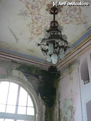 [P07] Şi pentru a vă convinge că aşa cum am spus în text, am încercat să surprind partea frumoasă a ceea ce am văzut, iată şi o excepţie: tot sala de lectură dar... o cu totul altă 'abordare'.  » foto by Claudiu U.
 - 
<span class="allrVoted glyphicon glyphicon-heart hidden" id="av399185"></span>
<a class="m-l-10 hidden" id="sv399185" onclick="voting_Foto_DelVot(,399185,29149)" role="button">șterge vot <span class="glyphicon glyphicon-remove"></span></a>
<a id="v9399185" class=" c-red"  onclick="voting_Foto_SetVot(399185)" role="button"><span class="glyphicon glyphicon-heart-empty"></span> <b>LIKE</b> = Votează poza</a> <img class="hidden"  id="f399185W9" src="/imagini/loader.gif" border="0" /><span class="AjErrMes hidden" id="e399185ErM"></span>