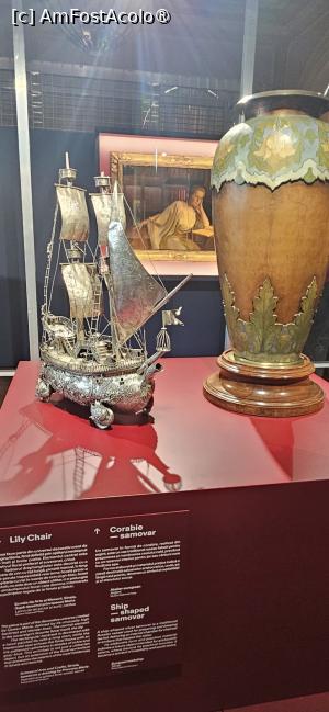 [P14] Corabie samovar si suport umbrele - doua exponate din colectia reginei Maria » foto by kmy
 - 
<span class="allrVoted glyphicon glyphicon-heart hidden" id="av1522888"></span>
<a class="m-l-10 hidden" id="sv1522888" onclick="voting_Foto_DelVot(,1522888,29149)" role="button">șterge vot <span class="glyphicon glyphicon-remove"></span></a>
<a id="v91522888" class=" c-red"  onclick="voting_Foto_SetVot(1522888)" role="button"><span class="glyphicon glyphicon-heart-empty"></span> <b>LIKE</b> = Votează poza</a> <img class="hidden"  id="f1522888W9" src="/imagini/loader.gif" border="0" /><span class="AjErrMes hidden" id="e1522888ErM"></span>