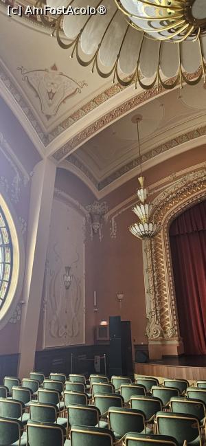 [P09] Cazino Constanta - sala de concerte » foto by kmy
 - 
<span class="allrVoted glyphicon glyphicon-heart hidden" id="av1522883"></span>
<a class="m-l-10 hidden" id="sv1522883" onclick="voting_Foto_DelVot(,1522883,29149)" role="button">șterge vot <span class="glyphicon glyphicon-remove"></span></a>
<a id="v91522883" class=" c-red"  onclick="voting_Foto_SetVot(1522883)" role="button"><span class="glyphicon glyphicon-heart-empty"></span> <b>LIKE</b> = Votează poza</a> <img class="hidden"  id="f1522883W9" src="/imagini/loader.gif" border="0" /><span class="AjErrMes hidden" id="e1522883ErM"></span>