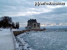 [P14] De la distanta, este o cladire destul de frumoasa! » foto by pepsi70ro
 - 
<span class="allrVoted glyphicon glyphicon-heart hidden" id="av43329"></span>
<a class="m-l-10 hidden" id="sv43329" onclick="voting_Foto_DelVot(,43329,29149)" role="button">șterge vot <span class="glyphicon glyphicon-remove"></span></a>
<a id="v943329" class=" c-red"  onclick="voting_Foto_SetVot(43329)" role="button"><span class="glyphicon glyphicon-heart-empty"></span> <b>LIKE</b> = Votează poza</a> <img class="hidden"  id="f43329W9" src="/imagini/loader.gif" border="0" /><span class="AjErrMes hidden" id="e43329ErM"></span>