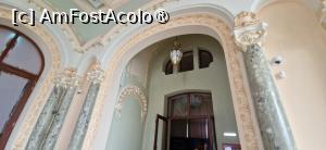 [P18] 18. Etajul 1; coloane din marmură și arcade cu ornamente aurite.  » foto by doinafil
 - 
<span class="allrVoted glyphicon glyphicon-heart hidden" id="av1524100"></span>
<a class="m-l-10 hidden" id="sv1524100" onclick="voting_Foto_DelVot(,1524100,29149)" role="button">șterge vot <span class="glyphicon glyphicon-remove"></span></a>
<a id="v91524100" class=" c-red"  onclick="voting_Foto_SetVot(1524100)" role="button"><span class="glyphicon glyphicon-heart-empty"></span> <b>LIKE</b> = Votează poza</a> <img class="hidden"  id="f1524100W9" src="/imagini/loader.gif" border="0" /><span class="AjErrMes hidden" id="e1524100ErM"></span>