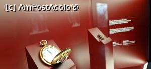 [P43] 43. Ceas de buzunar din aur, cu diamante și rubine, purtând monograma reginei Maria.  » foto by doinafil
 - 
<span class="allrVoted glyphicon glyphicon-heart hidden" id="av1524125"></span>
<a class="m-l-10 hidden" id="sv1524125" onclick="voting_Foto_DelVot(,1524125,29149)" role="button">șterge vot <span class="glyphicon glyphicon-remove"></span></a>
<a id="v91524125" class=" c-red"  onclick="voting_Foto_SetVot(1524125)" role="button"><span class="glyphicon glyphicon-heart-empty"></span> <b>LIKE</b> = Votează poza</a> <img class="hidden"  id="f1524125W9" src="/imagini/loader.gif" border="0" /><span class="AjErrMes hidden" id="e1524125ErM"></span>