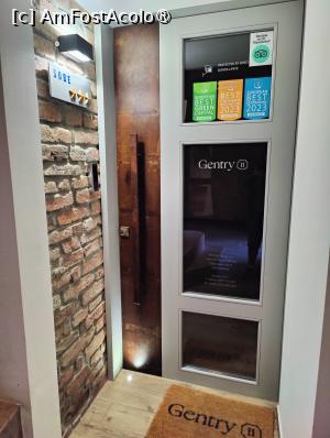 [P06] Gentry11 Rooms & More; intrarea la recepție » foto by crismis
 - 
<span class="allrVoted glyphicon glyphicon-heart hidden" id="av1503263"></span>
<a class="m-l-10 hidden" id="sv1503263" onclick="voting_Foto_DelVot(,1503263,29158)" role="button">șterge vot <span class="glyphicon glyphicon-remove"></span></a>
<a id="v91503263" class=" c-red"  onclick="voting_Foto_SetVot(1503263)" role="button"><span class="glyphicon glyphicon-heart-empty"></span> <b>LIKE</b> = Votează poza</a> <img class="hidden"  id="f1503263W9" src="/imagini/loader.gif" border="0" /><span class="AjErrMes hidden" id="e1503263ErM"></span>