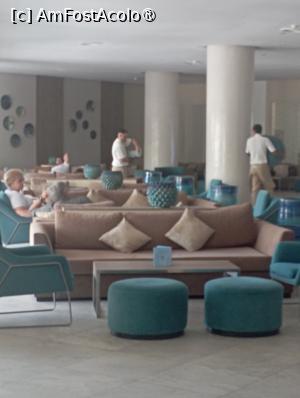 [P07] Lobby » foto by Ella Elle
 - 
<span class="allrVoted glyphicon glyphicon-heart hidden" id="av1504050"></span>
<a class="m-l-10 hidden" id="sv1504050" onclick="voting_Foto_DelVot(,1504050,29162)" role="button">șterge vot <span class="glyphicon glyphicon-remove"></span></a>
<a id="v91504050" class=" c-red"  onclick="voting_Foto_SetVot(1504050)" role="button"><span class="glyphicon glyphicon-heart-empty"></span> <b>LIKE</b> = Votează poza</a> <img class="hidden"  id="f1504050W9" src="/imagini/loader.gif" border="0" /><span class="AjErrMes hidden" id="e1504050ErM"></span>