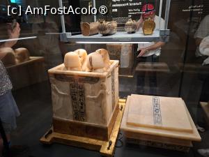 [P28] GEM, Galeriile lui Tutankhamun, Chivotul canopic din alabastru al lui Tutankhamon, împreună cu cele patru vase canopice » foto by mprofeanu
 - 
<span class="allrVoted glyphicon glyphicon-heart hidden" id="av1526972"></span>
<a class="m-l-10 hidden" id="sv1526972" onclick="voting_Foto_DelVot(,1526972,29165)" role="button">șterge vot <span class="glyphicon glyphicon-remove"></span></a>
<a id="v91526972" class=" c-red"  onclick="voting_Foto_SetVot(1526972)" role="button"><span class="glyphicon glyphicon-heart-empty"></span> <b>LIKE</b> = Votează poza</a> <img class="hidden"  id="f1526972W9" src="/imagini/loader.gif" border="0" /><span class="AjErrMes hidden" id="e1526972ErM"></span>