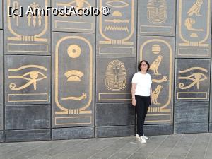 [P98] GEM, Grand Egyptian Museum (Marele Muzeu Egiptean din Giza), o ultimă poză înainte de plecare » foto by mprofeanu
 - 
<span class="allrVoted glyphicon glyphicon-heart hidden" id="av1527042"></span>
<a class="m-l-10 hidden" id="sv1527042" onclick="voting_Foto_DelVot(,1527042,29165)" role="button">șterge vot <span class="glyphicon glyphicon-remove"></span></a>
<a id="v91527042" class=" c-red"  onclick="voting_Foto_SetVot(1527042)" role="button"><span class="glyphicon glyphicon-heart-empty"></span> <b>LIKE</b> = Votează poza</a> <img class="hidden"  id="f1527042W9" src="/imagini/loader.gif" border="0" /><span class="AjErrMes hidden" id="e1527042ErM"></span>