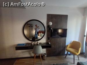 [P06] Dotările camerei 208. » foto by ovidiuyepi
 - 
<span class="allrVoted glyphicon glyphicon-heart hidden" id="av1504876"></span>
<a class="m-l-10 hidden" id="sv1504876" onclick="voting_Foto_DelVot(,1504876,29168)" role="button">șterge vot <span class="glyphicon glyphicon-remove"></span></a>
<a id="v91504876" class=" c-red"  onclick="voting_Foto_SetVot(1504876)" role="button"><span class="glyphicon glyphicon-heart-empty"></span> <b>LIKE</b> = Votează poza</a> <img class="hidden"  id="f1504876W9" src="/imagini/loader.gif" border="0" /><span class="AjErrMes hidden" id="e1504876ErM"></span>