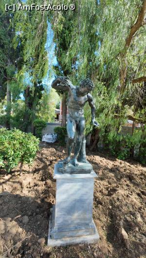 [P28] „Majestic Corfu” - grădina muzeului Achileon » foto by Dragoș_MD
 - 
<span class="allrVoted glyphicon glyphicon-heart hidden" id="av1508332"></span>
<a class="m-l-10 hidden" id="sv1508332" onclick="voting_Foto_DelVot(,1508332,29186)" role="button">șterge vot <span class="glyphicon glyphicon-remove"></span></a>
<a id="v91508332" class=" c-red"  onclick="voting_Foto_SetVot(1508332)" role="button"><span class="glyphicon glyphicon-heart-empty"></span> <b>LIKE</b> = Votează poza</a> <img class="hidden"  id="f1508332W9" src="/imagini/loader.gif" border="0" /><span class="AjErrMes hidden" id="e1508332ErM"></span>