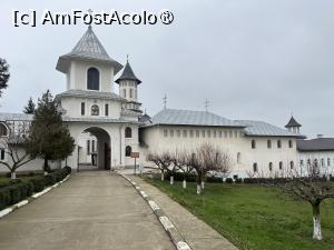 [P02] Mănăstirea Cudalbi » foto by Yersinia Pestis
 - 
<span class="allrVoted glyphicon glyphicon-heart hidden" id="av1509567"></span>
<a class="m-l-10 hidden" id="sv1509567" onclick="voting_Foto_DelVot(,1509567,29193)" role="button">șterge vot <span class="glyphicon glyphicon-remove"></span></a>
<a id="v91509567" class=" c-red"  onclick="voting_Foto_SetVot(1509567)" role="button"><span class="glyphicon glyphicon-heart-empty"></span> <b>LIKE</b> = Votează poza</a> <img class="hidden"  id="f1509567W9" src="/imagini/loader.gif" border="0" /><span class="AjErrMes hidden" id="e1509567ErM"></span>