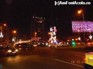 [P43] Piața Universității, seara.  » foto by iulianic
 - 
<span class="allrVoted glyphicon glyphicon-heart hidden" id="av700508"></span>
<a class="m-l-10 hidden" id="sv700508" onclick="voting_Foto_DelVot(,700508,29197)" role="button">șterge vot <span class="glyphicon glyphicon-remove"></span></a>
<a id="v9700508" class=" c-red"  onclick="voting_Foto_SetVot(700508)" role="button"><span class="glyphicon glyphicon-heart-empty"></span> <b>LIKE</b> = Votează poza</a> <img class="hidden"  id="f700508W9" src="/imagini/loader.gif" border="0" /><span class="AjErrMes hidden" id="e700508ErM"></span>