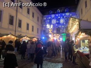 [P21] Târg de crăciun la palat » foto by AZE
 - 
<span class="allrVoted glyphicon glyphicon-heart hidden" id="av1399712"></span>
<a class="m-l-10 hidden" id="sv1399712" onclick="voting_Foto_DelVot(,1399712,29199)" role="button">șterge vot <span class="glyphicon glyphicon-remove"></span></a>
<a id="v91399712" class=" c-red"  onclick="voting_Foto_SetVot(1399712)" role="button"><span class="glyphicon glyphicon-heart-empty"></span> <b>LIKE</b> = Votează poza</a> <img class="hidden"  id="f1399712W9" src="/imagini/loader.gif" border="0" /><span class="AjErrMes hidden" id="e1399712ErM"></span>