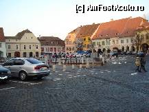 [P16] Sibiu -Piata Mica, nimic nu aminteste aici  ca se apropie Craciunul » foto by Diaura*
 - 
<span class="allrVoted glyphicon glyphicon-heart hidden" id="av284241"></span>
<a class="m-l-10 hidden" id="sv284241" onclick="voting_Foto_DelVot(,284241,29199)" role="button">șterge vot <span class="glyphicon glyphicon-remove"></span></a>
<a id="v9284241" class=" c-red"  onclick="voting_Foto_SetVot(284241)" role="button"><span class="glyphicon glyphicon-heart-empty"></span> <b>LIKE</b> = Votează poza</a> <img class="hidden"  id="f284241W9" src="/imagini/loader.gif" border="0" /><span class="AjErrMes hidden" id="e284241ErM"></span>